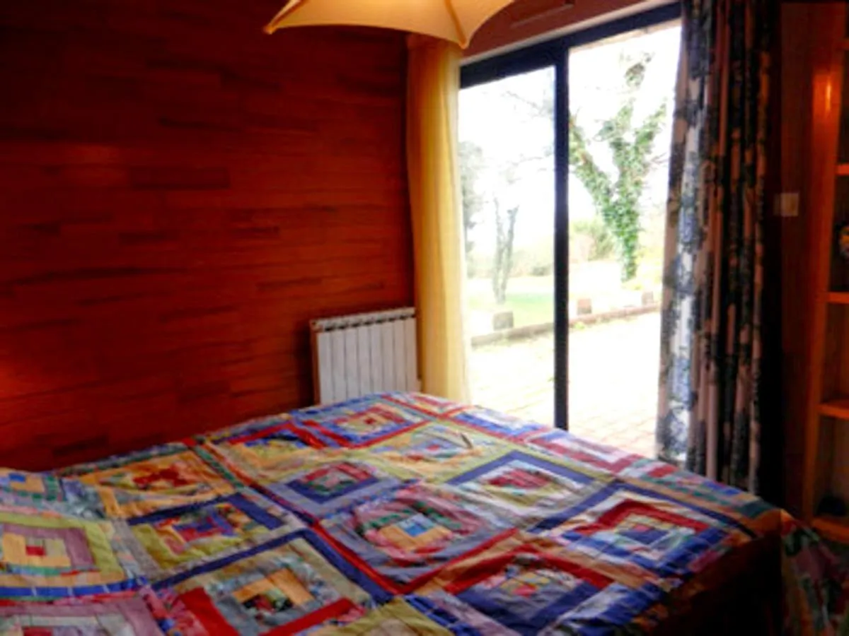 House With 3 Bedrooms In Crozon With Furnished Garden 800 M From The Beach