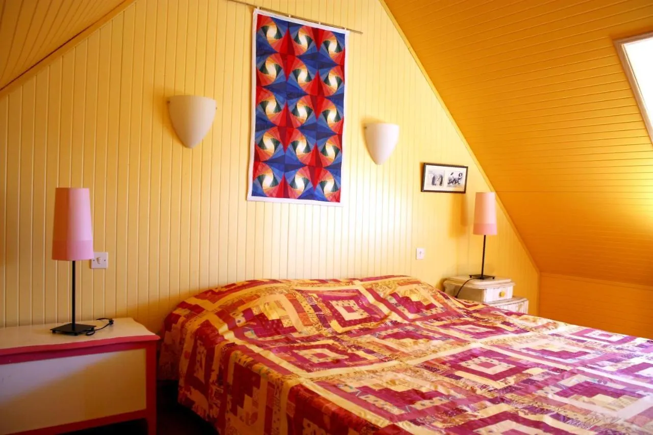 House With 3 Bedrooms In Crozon With Furnished Garden 800 M From The Beach Ferienhaus